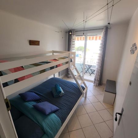 T3 Sur La Plage Vue Feerique Mer,Wifi, Parking Inclus , Clim La Ciotat Dış mekan fotoğraf
