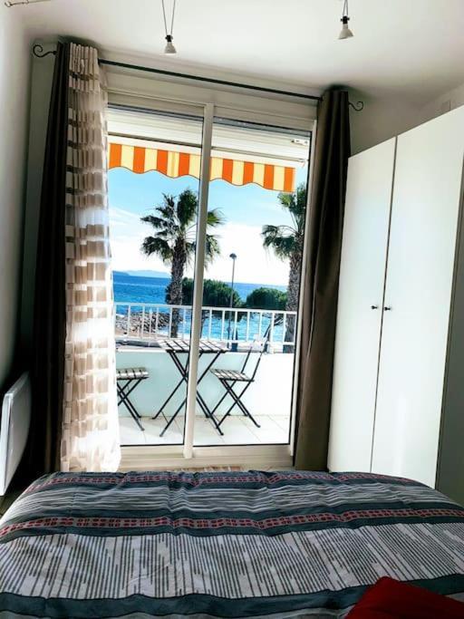 T3 Sur La Plage Vue Feerique Mer,Wifi, Parking Inclus , Clim La Ciotat Dış mekan fotoğraf