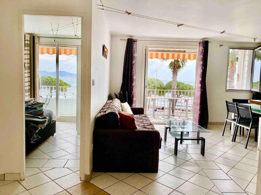 T3 Sur La Plage Vue Feerique Mer,Wifi, Parking Inclus , Clim La Ciotat Dış mekan fotoğraf