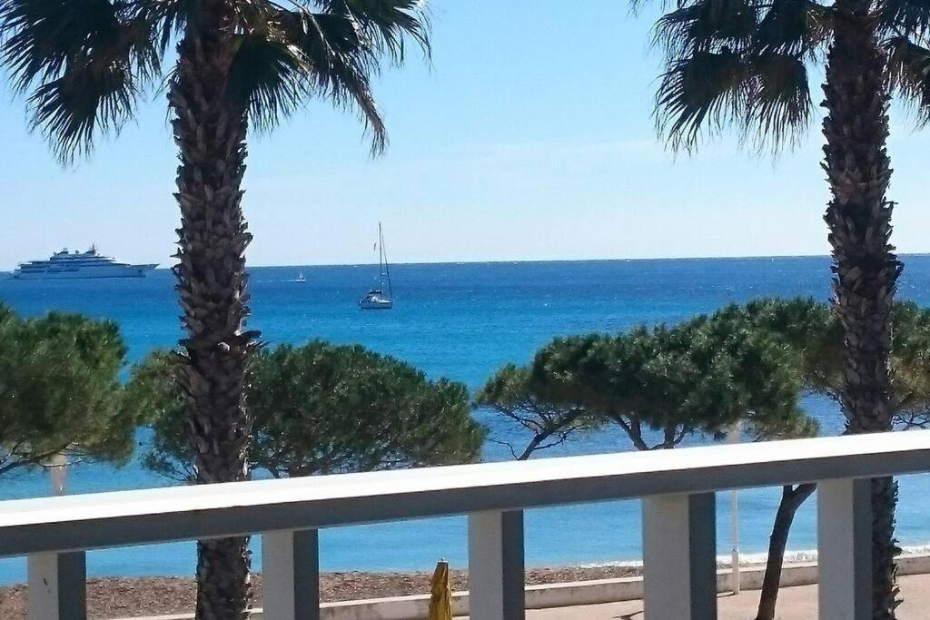 T3 Sur La Plage Vue Feerique Mer,Wifi, Parking Inclus , Clim La Ciotat Dış mekan fotoğraf