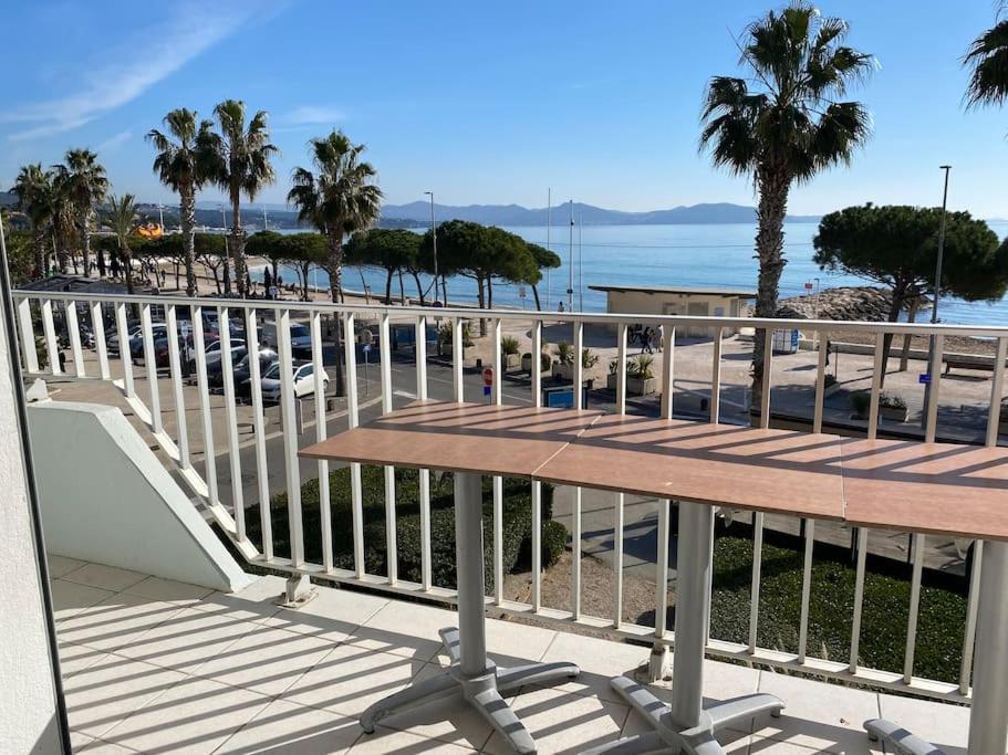 T3 Sur La Plage Vue Feerique Mer,Wifi, Parking Inclus , Clim La Ciotat Dış mekan fotoğraf